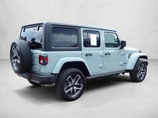Used 2024 Jeep Wrangler Unlimited w/ Technology Group AWD/4WD video 4