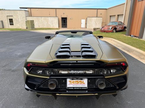 Used 2023 Lamborghini Huracan EVO RWD image 22