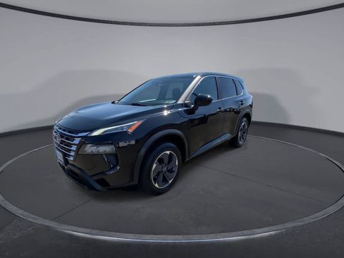 Used 2024 Nissan Rogue SV FWD image 4