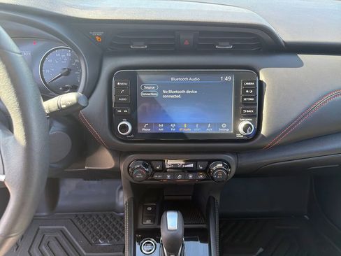 Used 2024 Nissan Kicks SR w/ SR Premium Package image 32