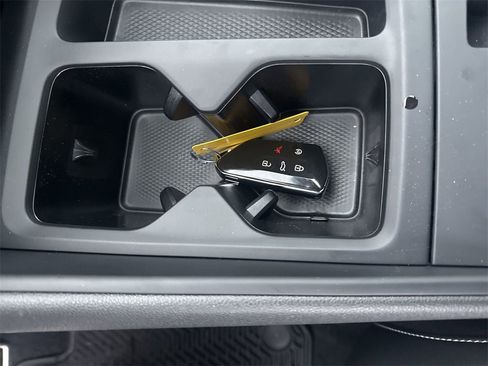 New 2026 Volkswagen Tiguan SE R-Line image 36