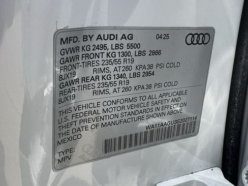 Certified 2025 Audi Q5 Premium w/ Convenience Package AWD/4WD image 37