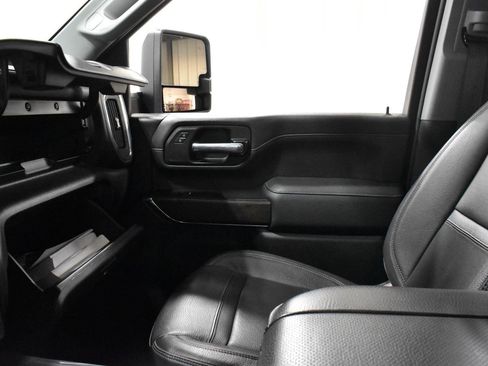Used 2023 GMC Sierra 2500 Denali w/ Denali Ultimate Package AWD/4WD image 21