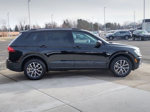 Used 2021 Volkswagen Tiguan S image 14