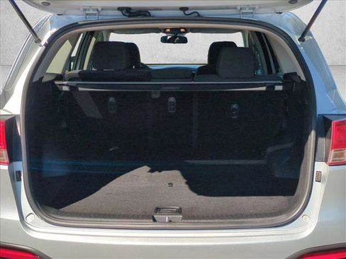 Used 2017 Kia Sorento FWD image 6