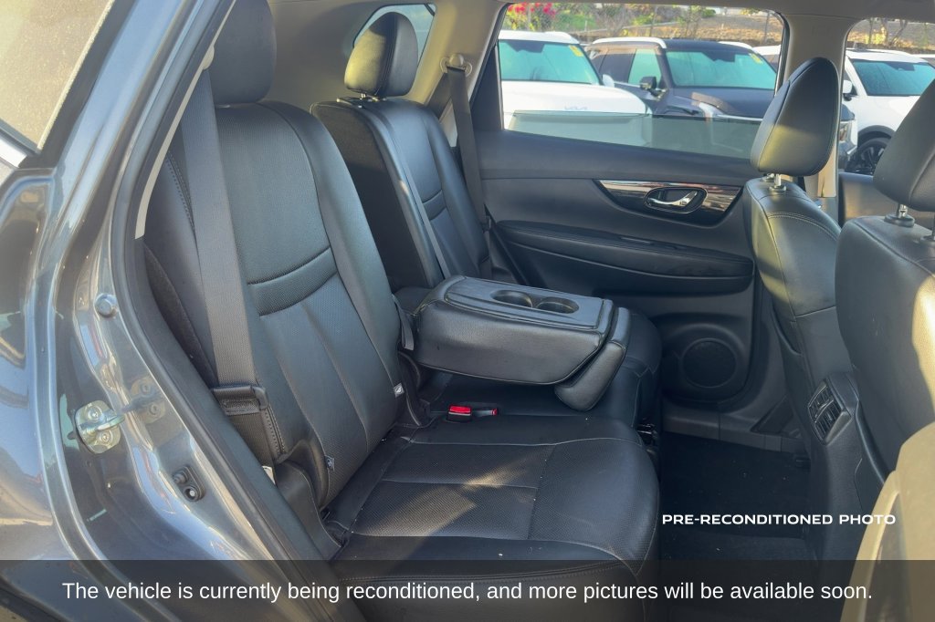 Used 2020 Nissan Rogue SL FWD image 13
