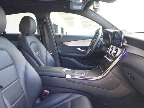 Used 2020 Mercedes-Benz GLC 300 4MATIC Coupe image 15