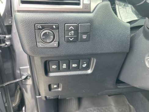 Used 2023 Lexus GX 460 Premium AWD/4WD image 19