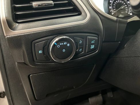 Certified 2019 Ford Edge SEL w/ Cold Weather Package AWD/4WD image 14