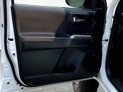 Used 2023 Toyota Tacoma Limited RWD image 22