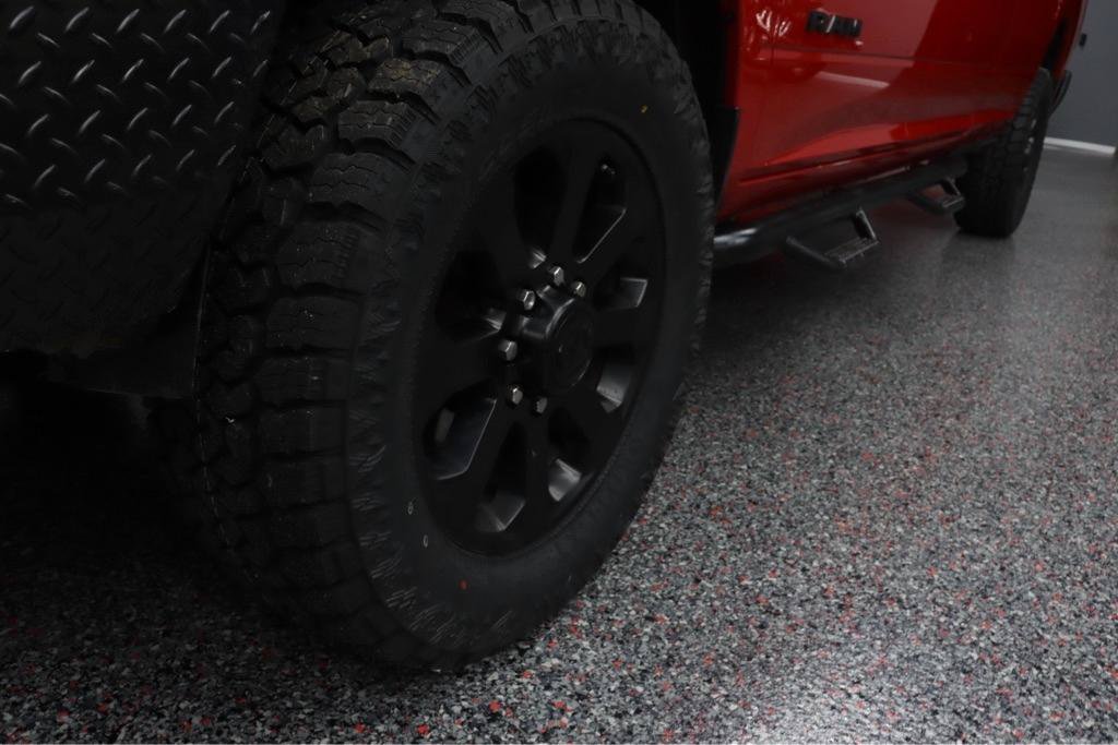 Used 2020 RAM 3500 Big Horn w/ Night Edition AWD/4WD image 7