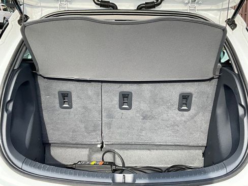 Used 2020 Chevrolet Bolt LT image 27