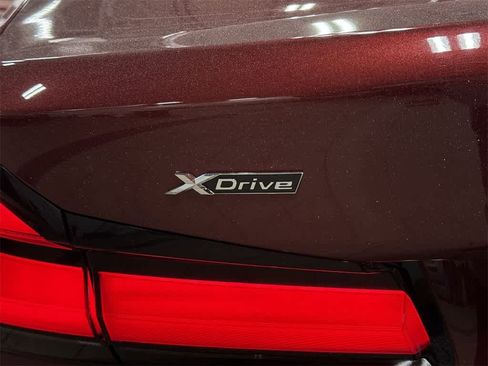 Used 2023 BMW 530i xDrive w/ Premium Package image 27