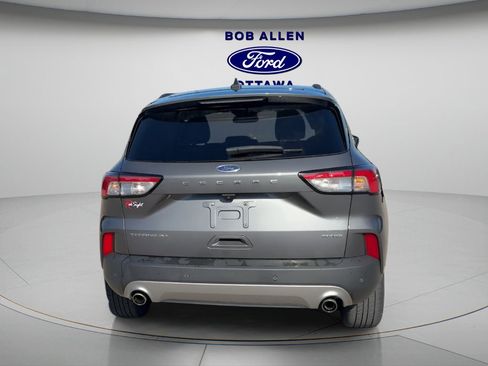 Used 2021 Ford Escape Titanium w/ Titanium Elite Package image 4