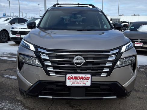 New 2026 Nissan Rogue Platinum image 3