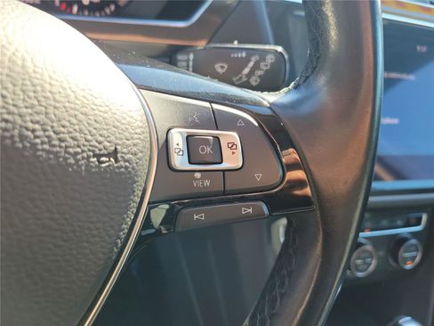 Used 2019 Volkswagen Tiguan SEL AWD/4WD image 25