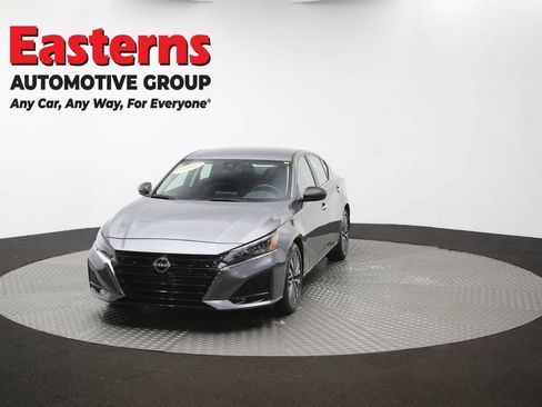 Used 2024 Nissan Altima 2.5 SV FWD image 53