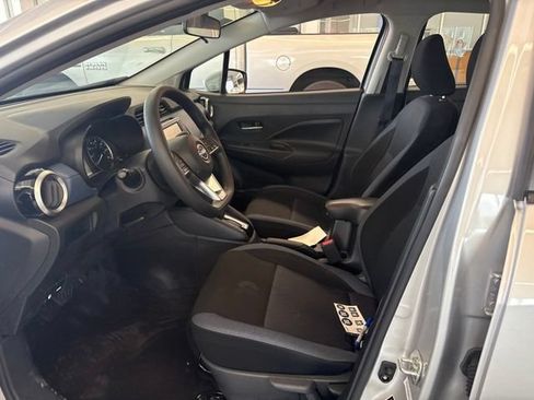 Used 2025 Nissan Versa SV FWD image 16