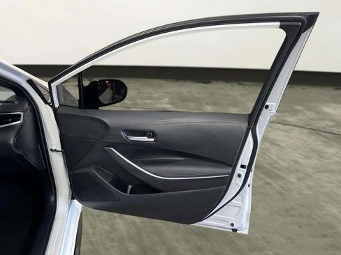 Used 2022 Toyota Corolla SE FWD image 19