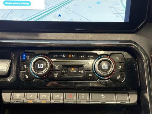 Used 2025 GMC Sierra 3500 AT4 w/ AT4 Premium Plus Package AWD/4WD image 15