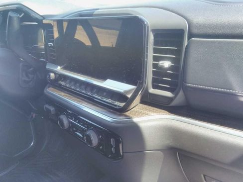 Used 2025 Chevrolet Silverado 3500 LT w/ Safety Package AWD/4WD image 4