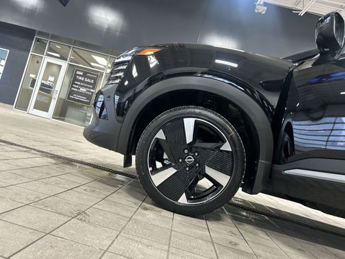 New 2026 Nissan Kicks SR w/ SR Premium Package image 13