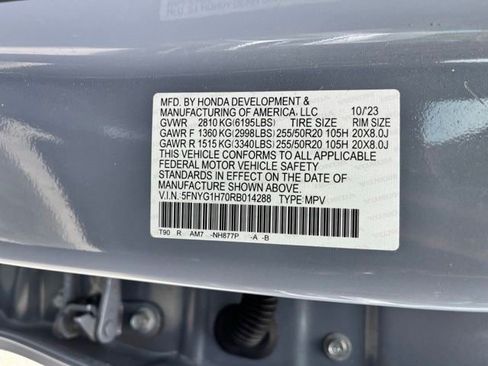 Used 2024 Honda Pilot Touring image 16