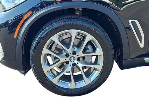 Used 2022 BMW X5 xDrive40i w/ Premium Package AWD/4WD image 31