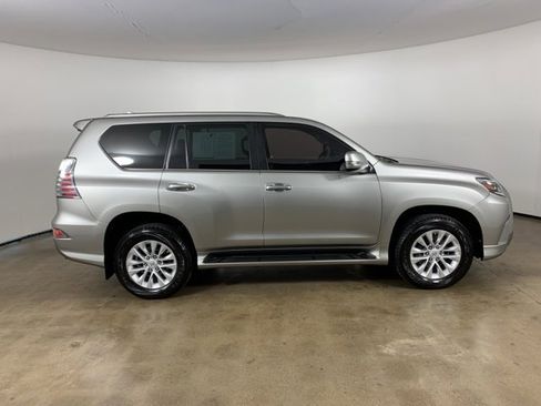 Used 2022 Lexus GX 460 Premium image 5