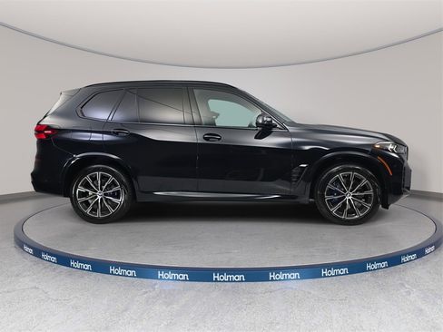 New 2026 BMW X5 xDrive40i w/ Executive Package image 4