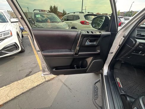 Used 2021 Toyota 4Runner TRD Off-Road Premium w/ Moonroof Package image 10