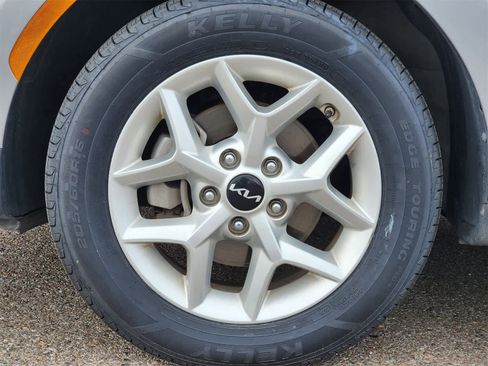 Used 2024 Kia Soul LX w/ Option Group 015 image 10