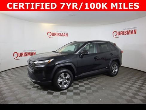Used 2025 Toyota RAV4 XLE AWD/4WD image 5