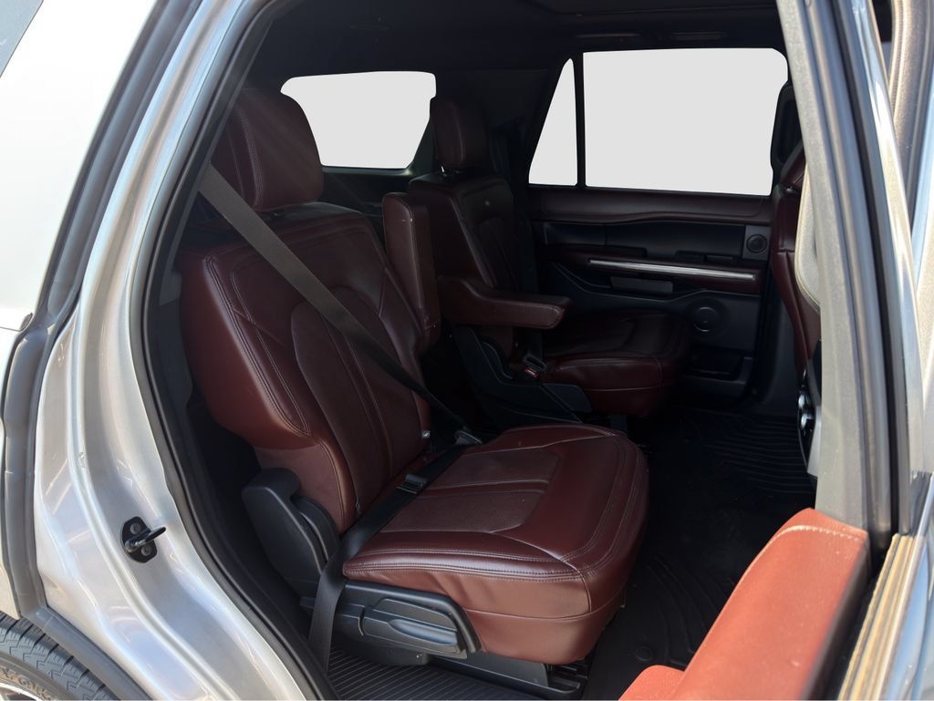 Used 2022 Ford Expedition Limited AWD/4WD image 28