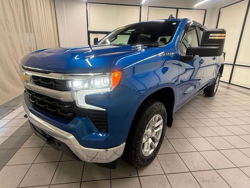 Used 2023 Chevrolet Silverado 1500 LT AWD/4WD image 10