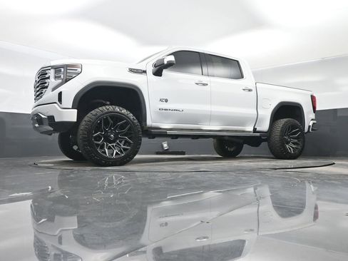 Used 2022 GMC Sierra 1500 Denali AWD/4WD image 26