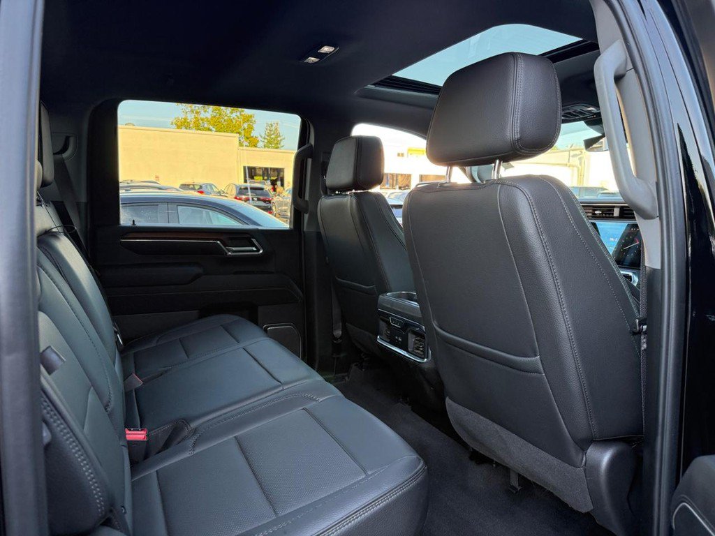 Used 2024 GMC Sierra 2500 Denali w/ Denali Reserve Package AWD/4WD image 10