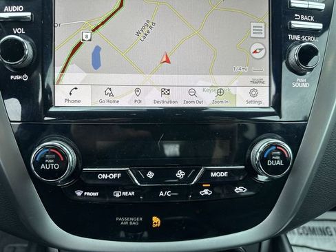 Used 2024 Nissan Murano SL image 19