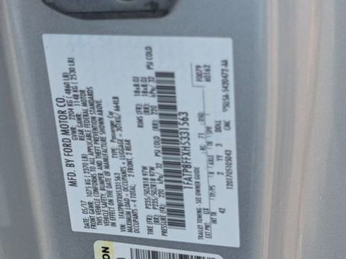 Used 2017 Ford Mustang GT Premium image 31