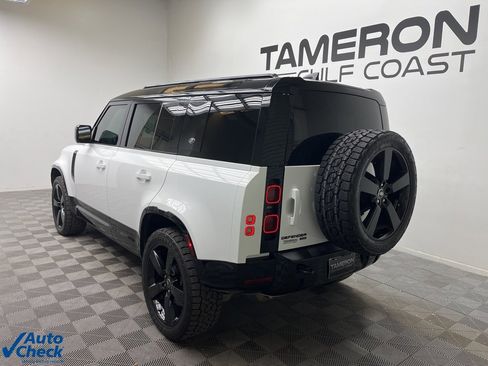 Used 2023 Land Rover Defender 110 X-Dynamic SE image 8