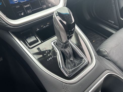 Used 2020 Subaru Outback Limited image 14