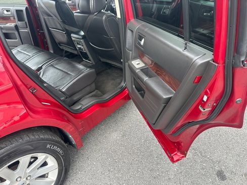 Used 2009 Ford Flex SEL image 30