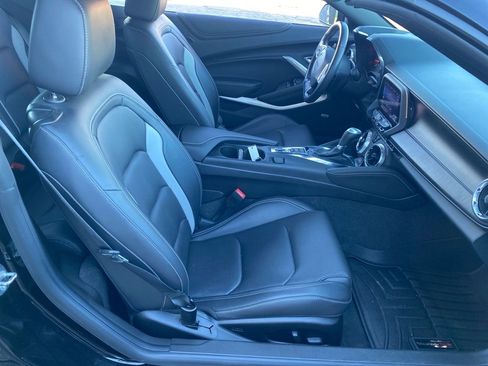 Used 2019 Chevrolet Camaro LT image 26