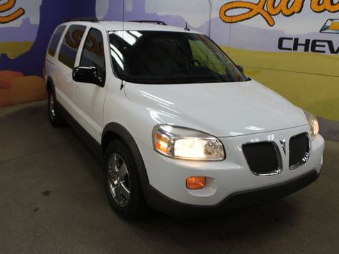 Used 2005 Pontiac Montana SV6 FWD image 2