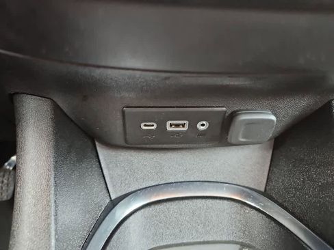 Used 2024 Chevrolet Malibu LT image 36