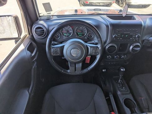 Used 2018 Jeep Wrangler Unlimited Sport w/ Connectivity Group image 24