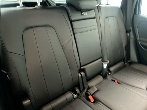 Used 2023 Mercedes-Benz GLB 250 image 25