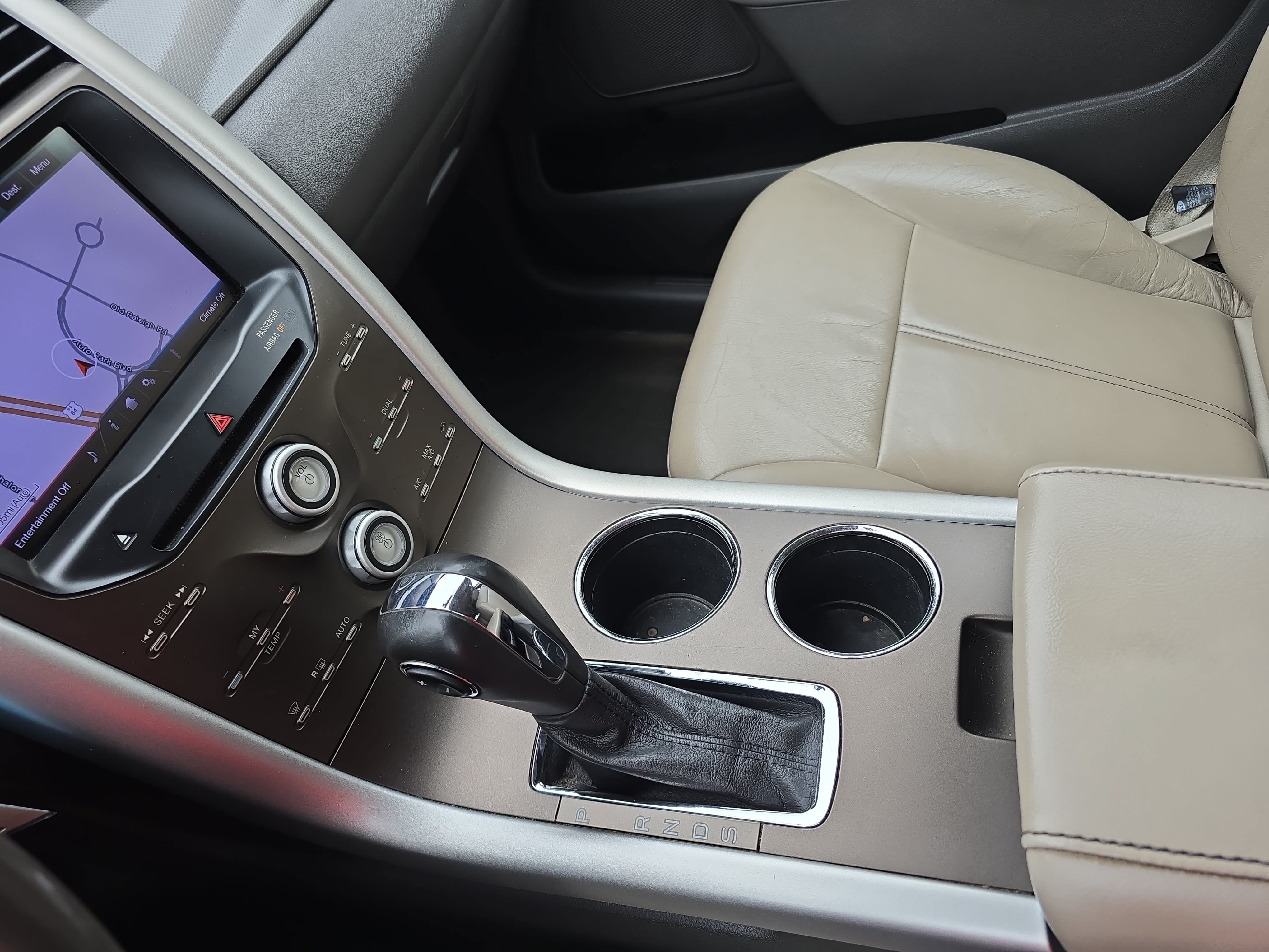 Used 2013 Ford Edge SEL AWD/4WD image 24