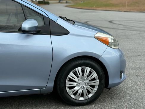 Used 2014 Toyota Yaris L image 10