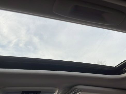 Certified 2024 Subaru Crosstrek 2.0i Premium image 26